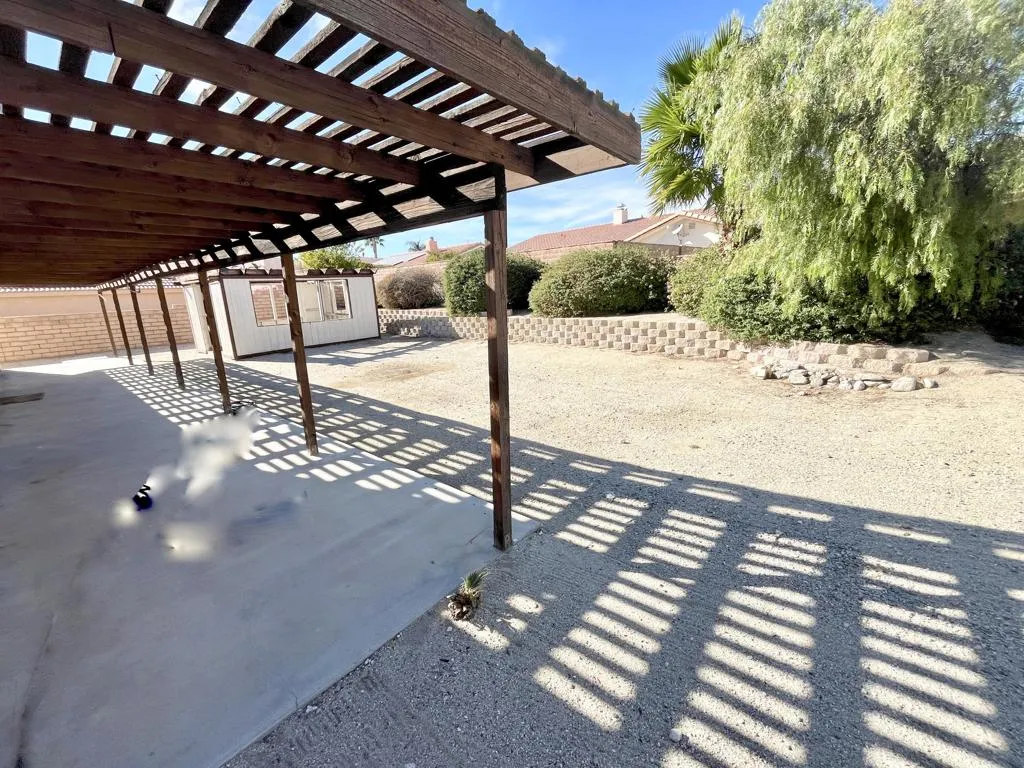 9471 Capiland Road, Desert Hot Springs, California 92240 home-pic-31